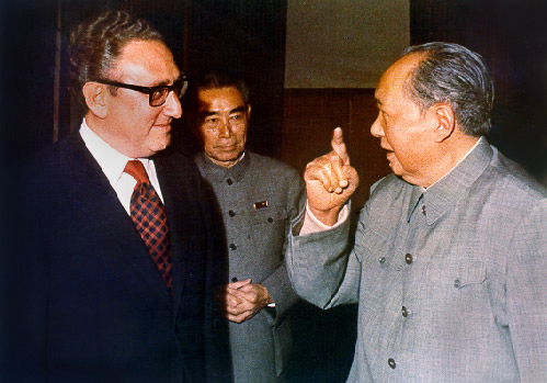 Kissinger Mao Image public domain