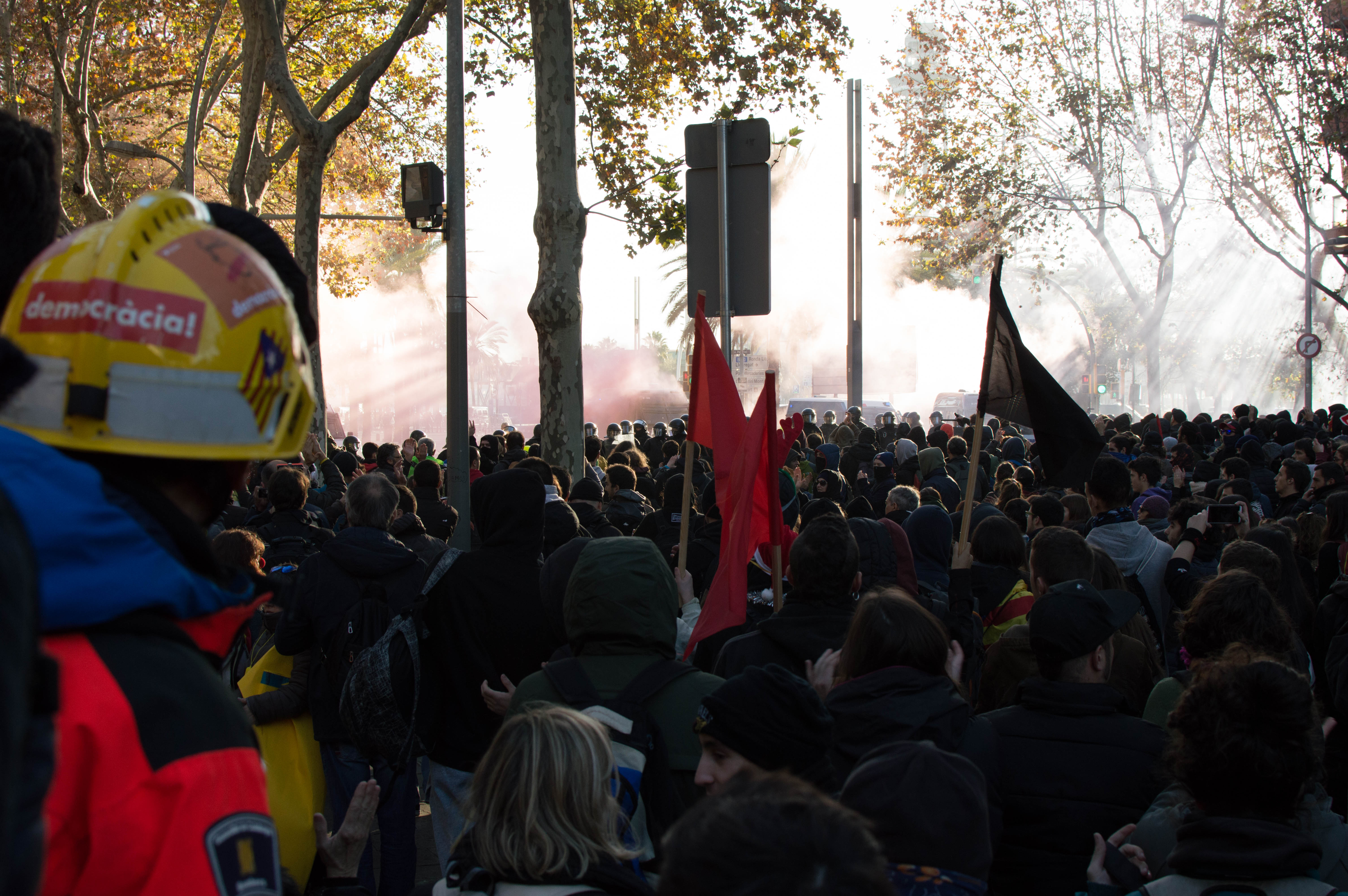 Catalan November 2 Image Revolució